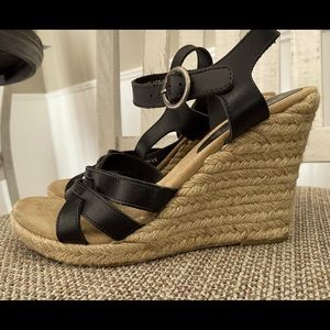 Kenneth Cole NY wedges